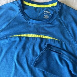 Reebok Running Top Womens Medium Shirt Play Dry‎  Blue Long Sleeve  Active Wear